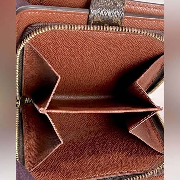Louis Vuitton Monogram Compact Zippy Wallet - Picture 6 of 16